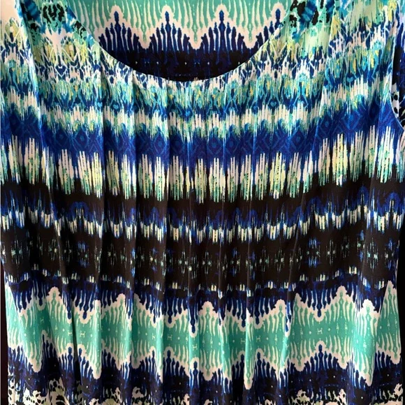 Ronni Nicole Blue and Teal Patterned Dress - Picture 3 of 4